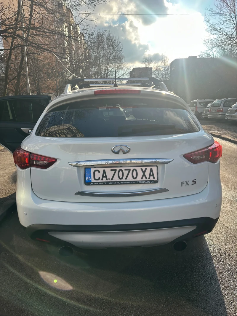 Infiniti QX70 S * FULL* ПЪРВИ СОБСТВЕНИК* , снимка 8 - Автомобили и джипове - 53027925