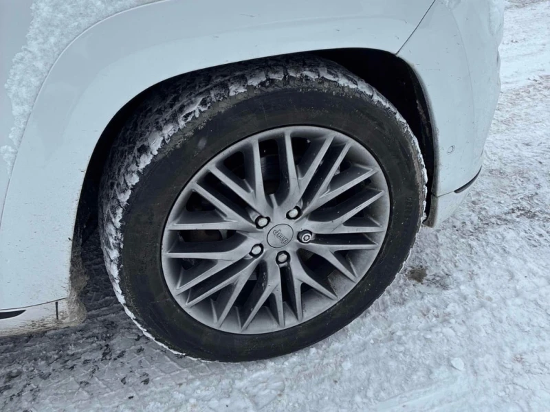 Jeep Grand cherokee 2017 SUMMIT FACELIFT * БЕЗ ПЪРВОНАЧАЛНА ВНОСКА* , снимка 6 - Автомобили и джипове - 52733190