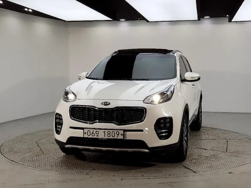Kia Sportage 1.7 2WD, снимка 2 - Автомобили и джипове - 55789273