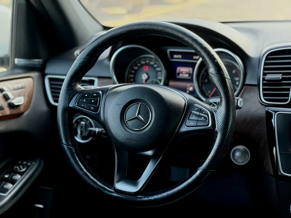Mercedes-Benz GLE 350 4MATIC* Harman Kardon* ПАНО* Keyless - изображение 9