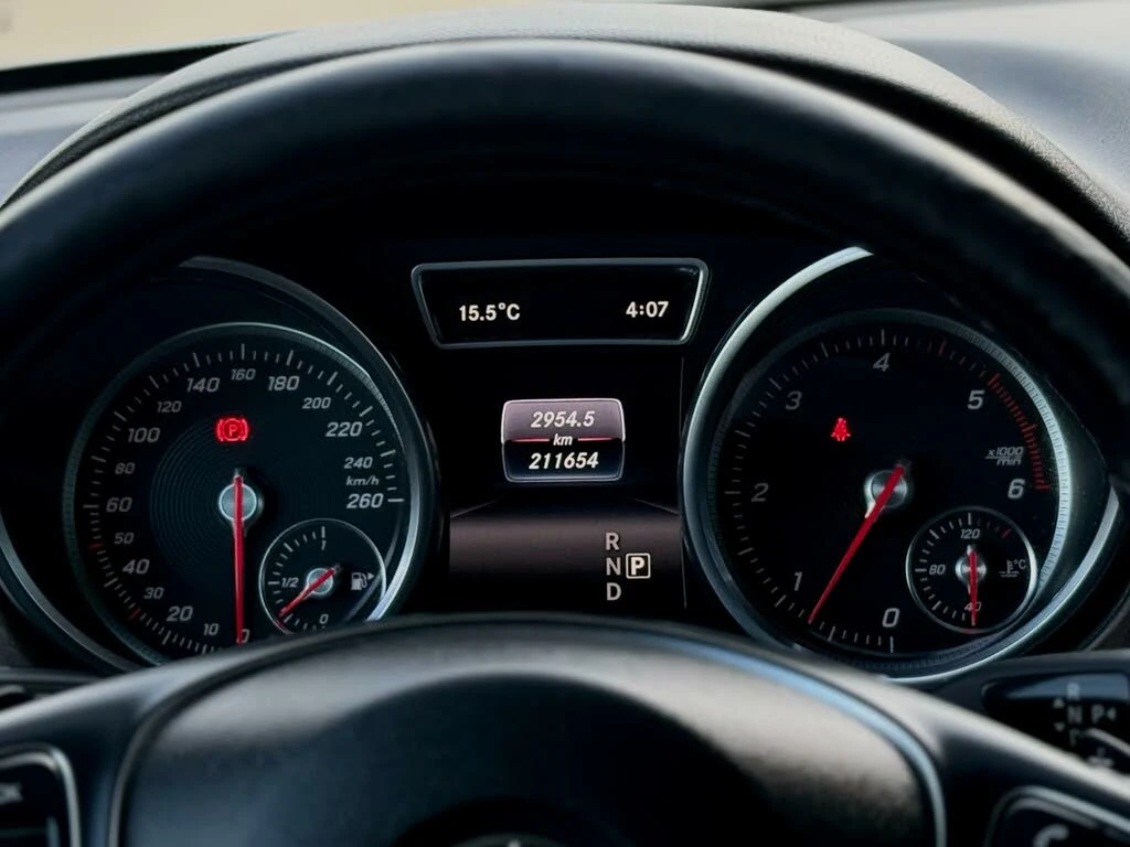 Mercedes-Benz GLE 350 4MATIC* Harman Kardon* ПАНО* Keyless - изображение 10