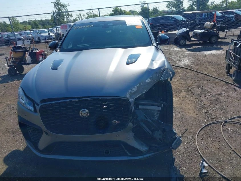 Jaguar F-PACE  - изображение 6