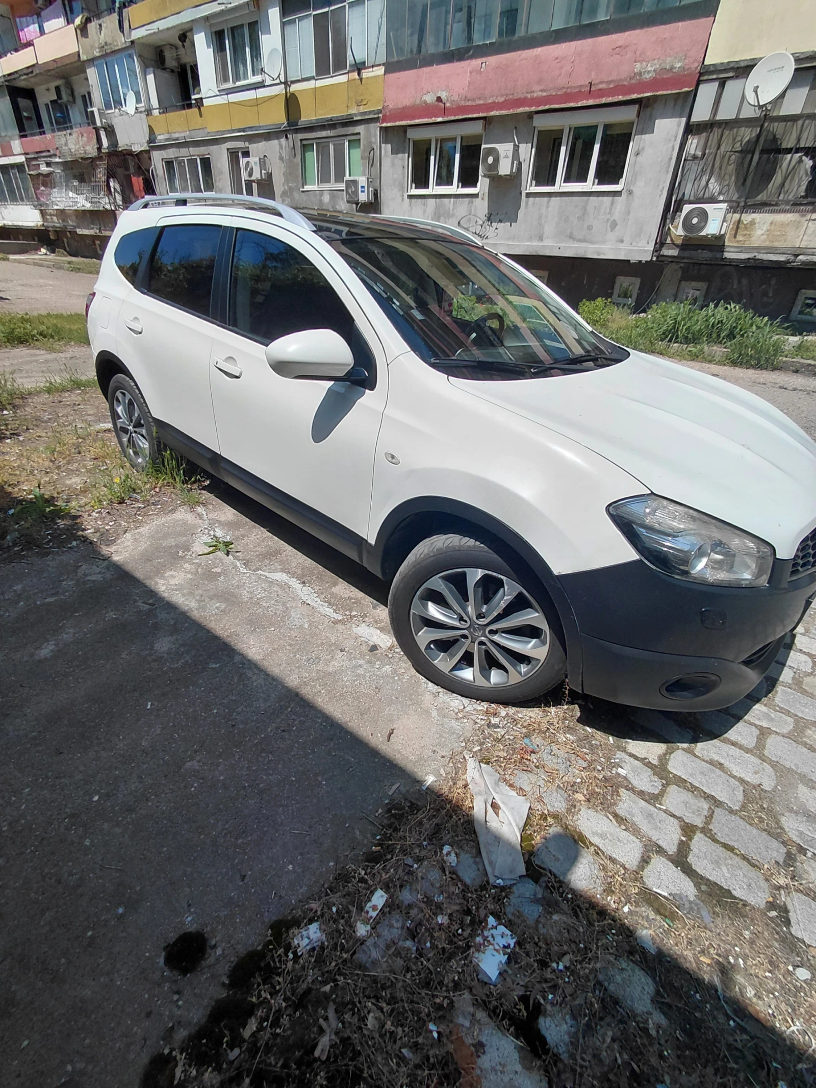 Nissan Qashqai, снимка 4 - Автомобили и джипове - 54506050