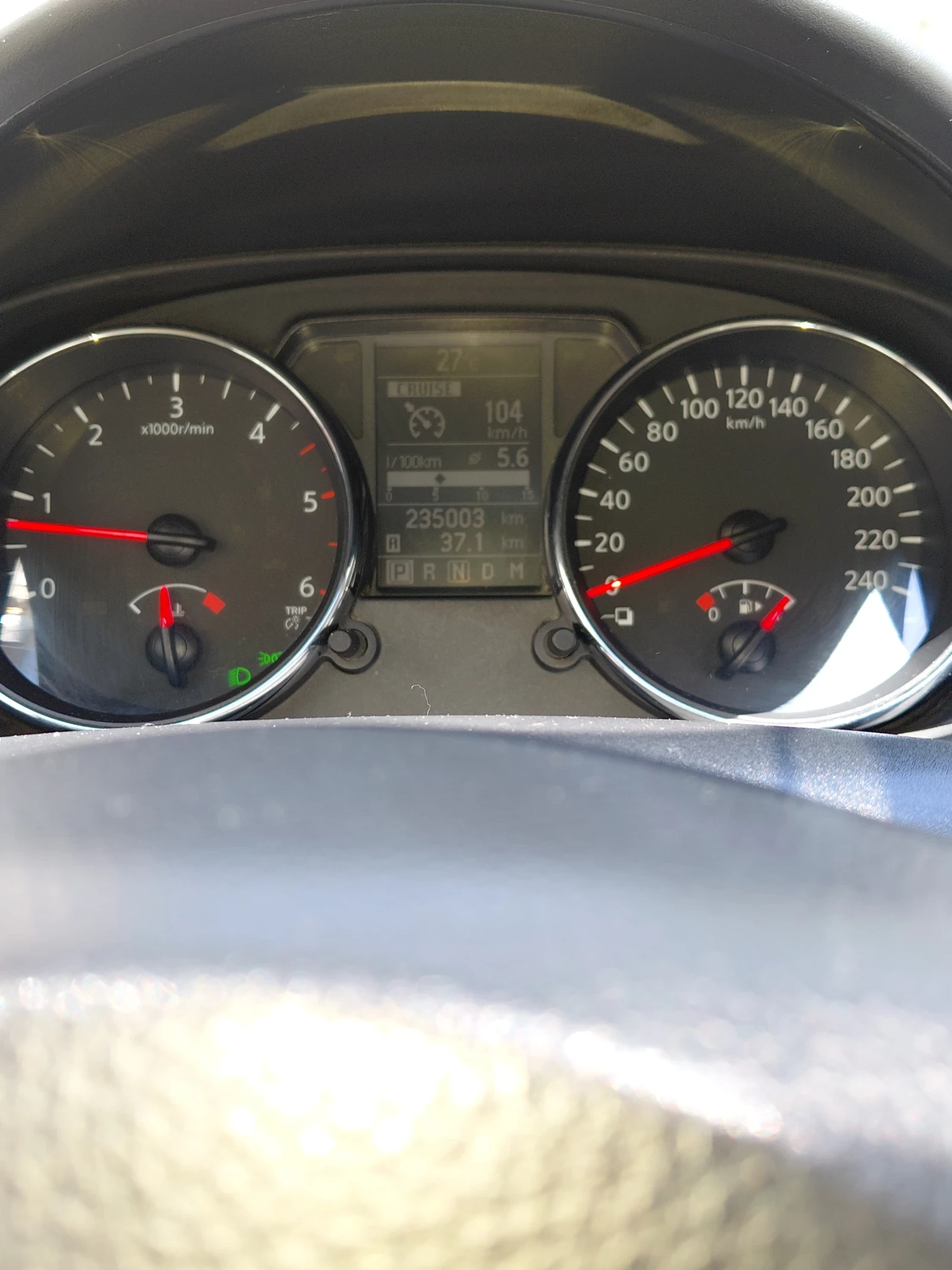 Nissan Qashqai, снимка 10 - Автомобили и джипове - 54506050