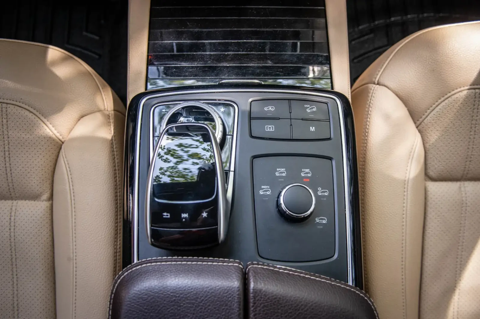 Mercedes-Benz GLE 350 d* ПАНОРАМА* ПОДГРЕВ, снимка 15 - Автомобили и джипове - 55099686