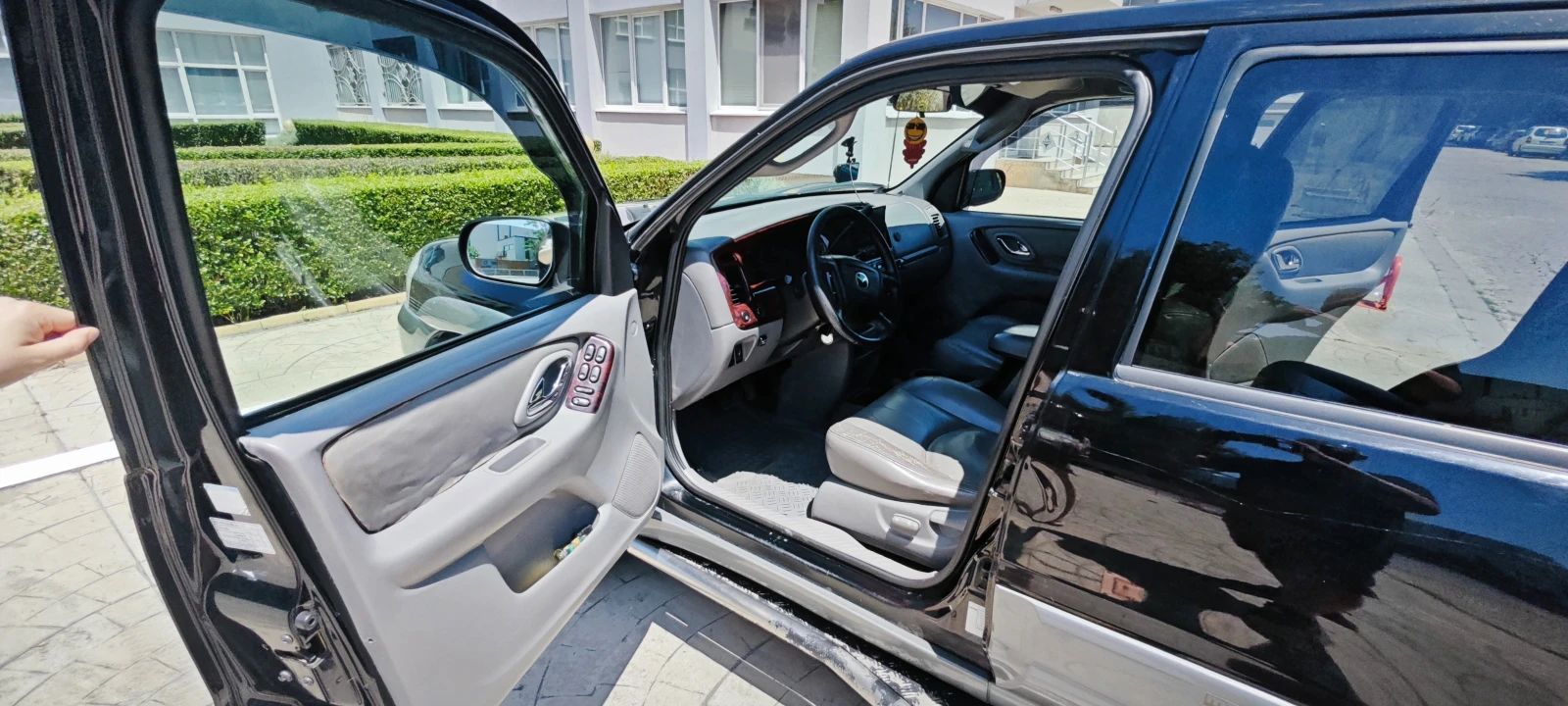 Mazda Tribute 3000 бензин, снимка 8 - Автомобили и джипове - 55264868