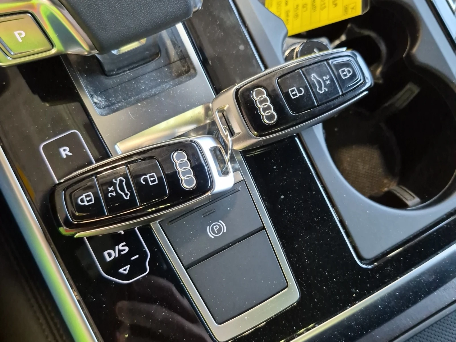 Audi Q7 S LINE/PROGRESSIV/CARFAX /ОБДУХ/ПОДГРЕВ/ПАНО/, снимка 9 - Автомобили и джипове - 55307373