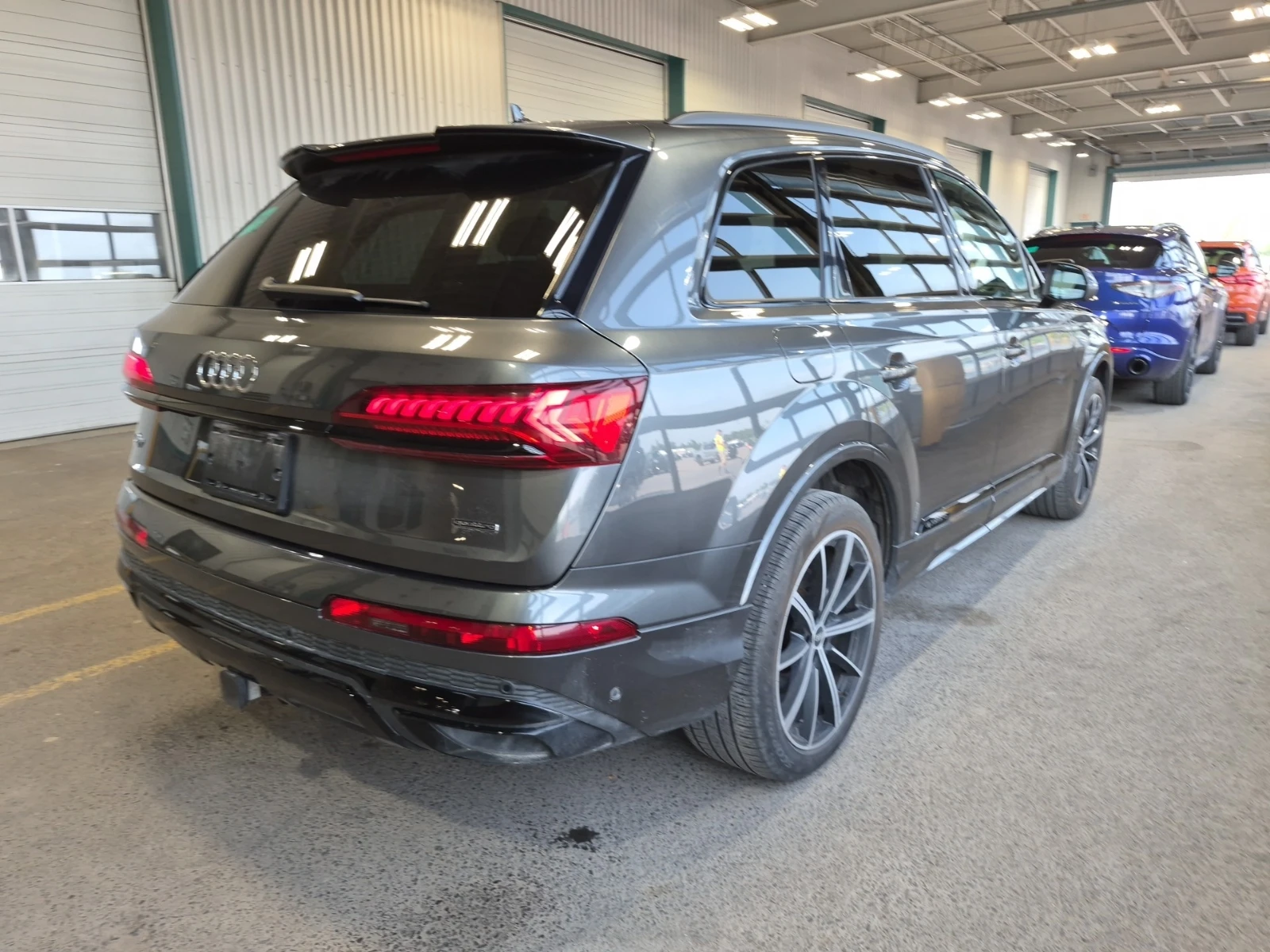Audi Q7 S LINE/PROGRESSIV/CARFAX /ОБДУХ/ПОДГРЕВ/ПАНО/, снимка 3 - Автомобили и джипове - 55307373