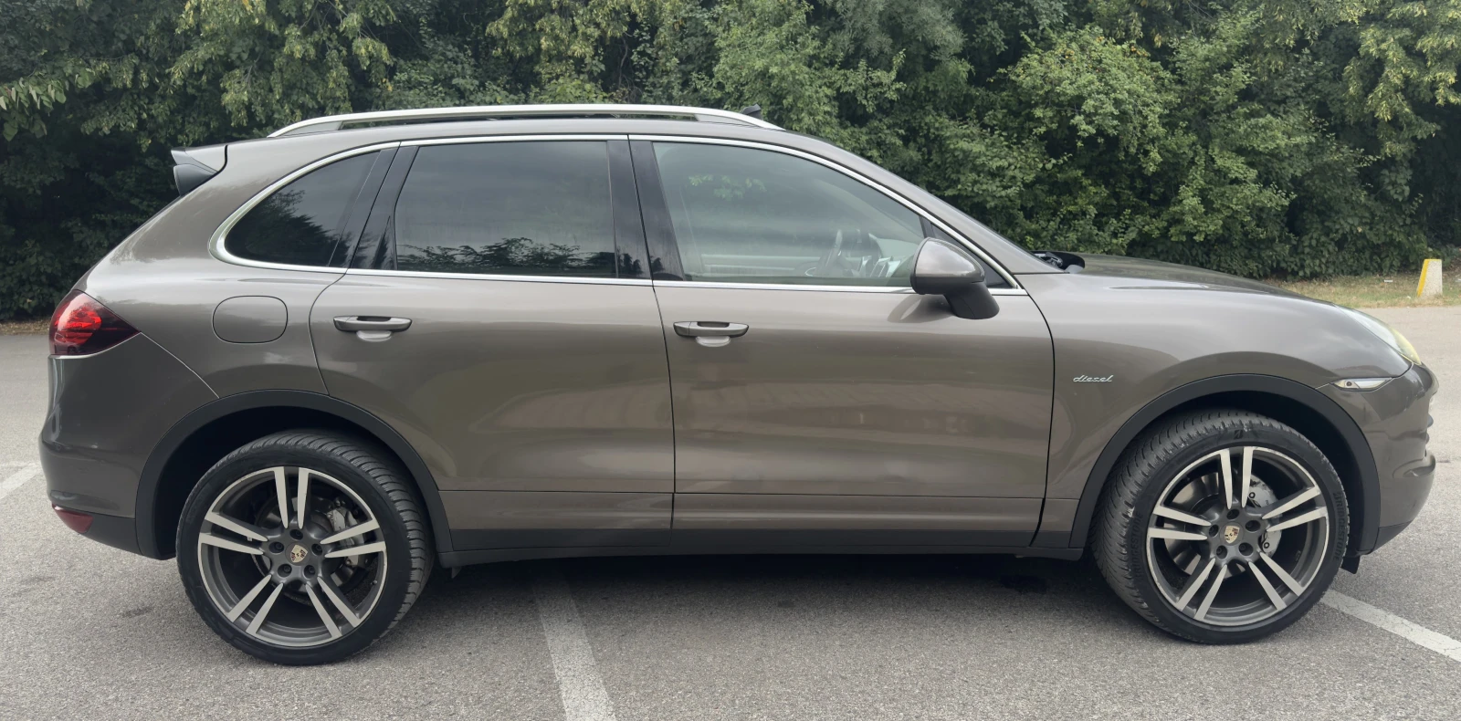 Porsche Cayenne S 4.2 V8 Diesel* 21* Pano* Distr* TOP* Бартер* Лиз, снимка 3 - Автомобили и джипове - 55422244