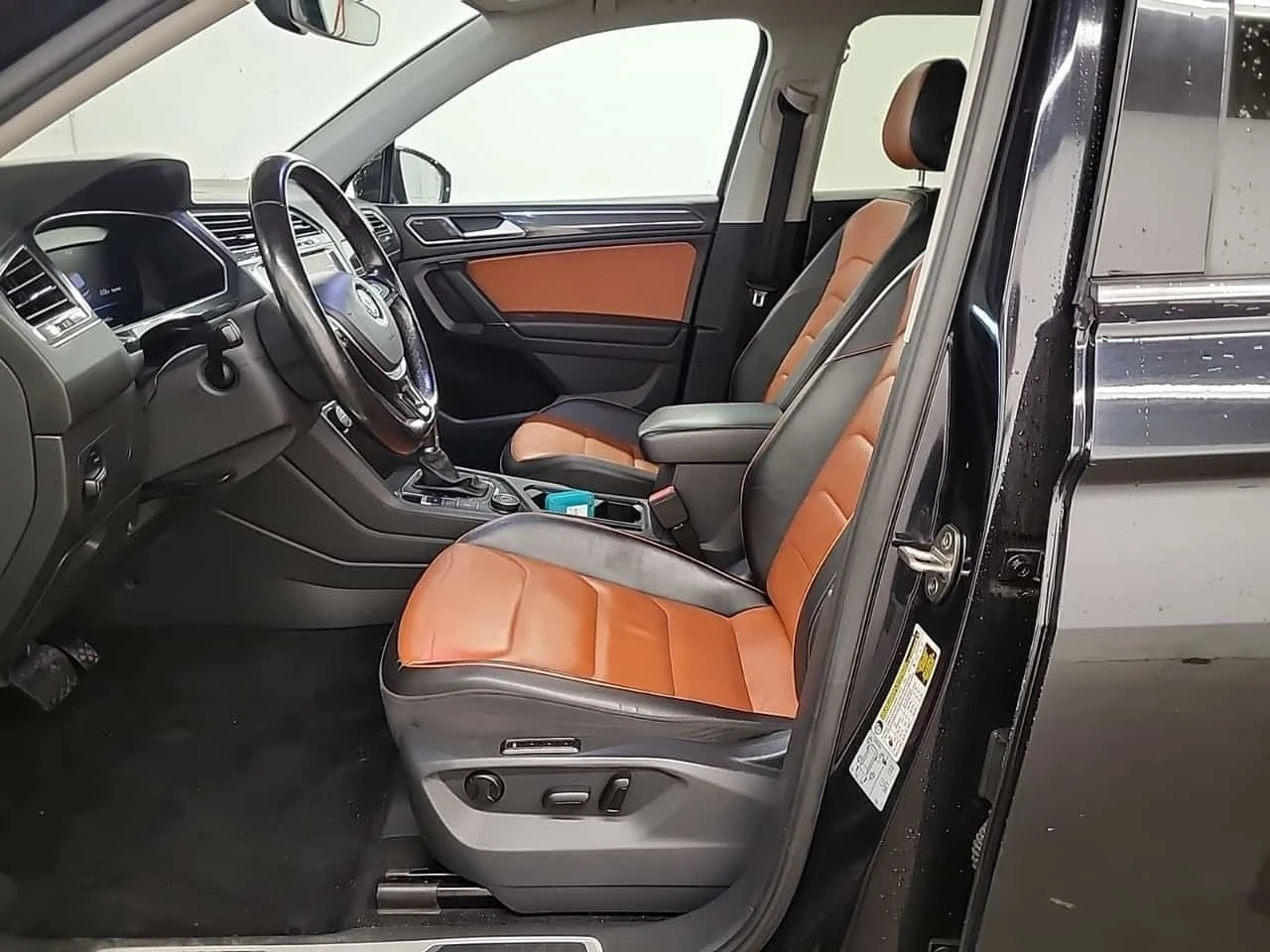VW Tiguan Highline/CARFAX/Подгрев/Панорама/, снимка 5 - Автомобили и джипове - 55748720