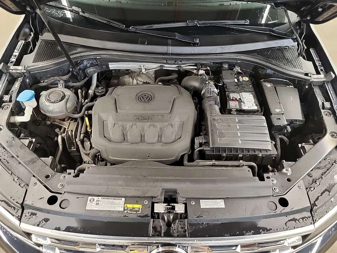 VW Tiguan Highline/CARFAX/Подгрев/Панорама/, снимка 16 - Автомобили и джипове - 55748720