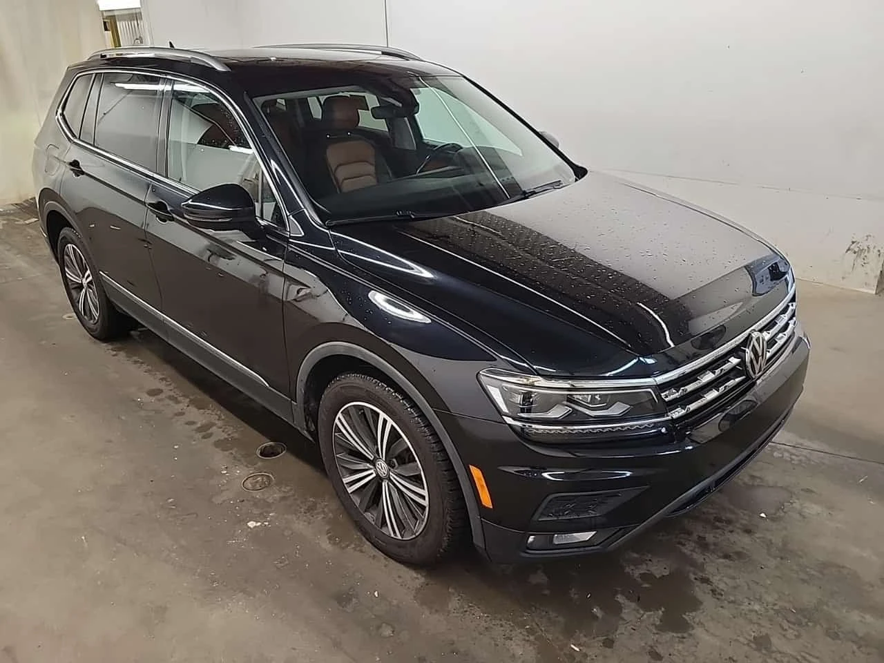 VW Tiguan Highline/CARFAX/Подгрев/Панорама/, снимка 2 - Автомобили и джипове - 55748720
