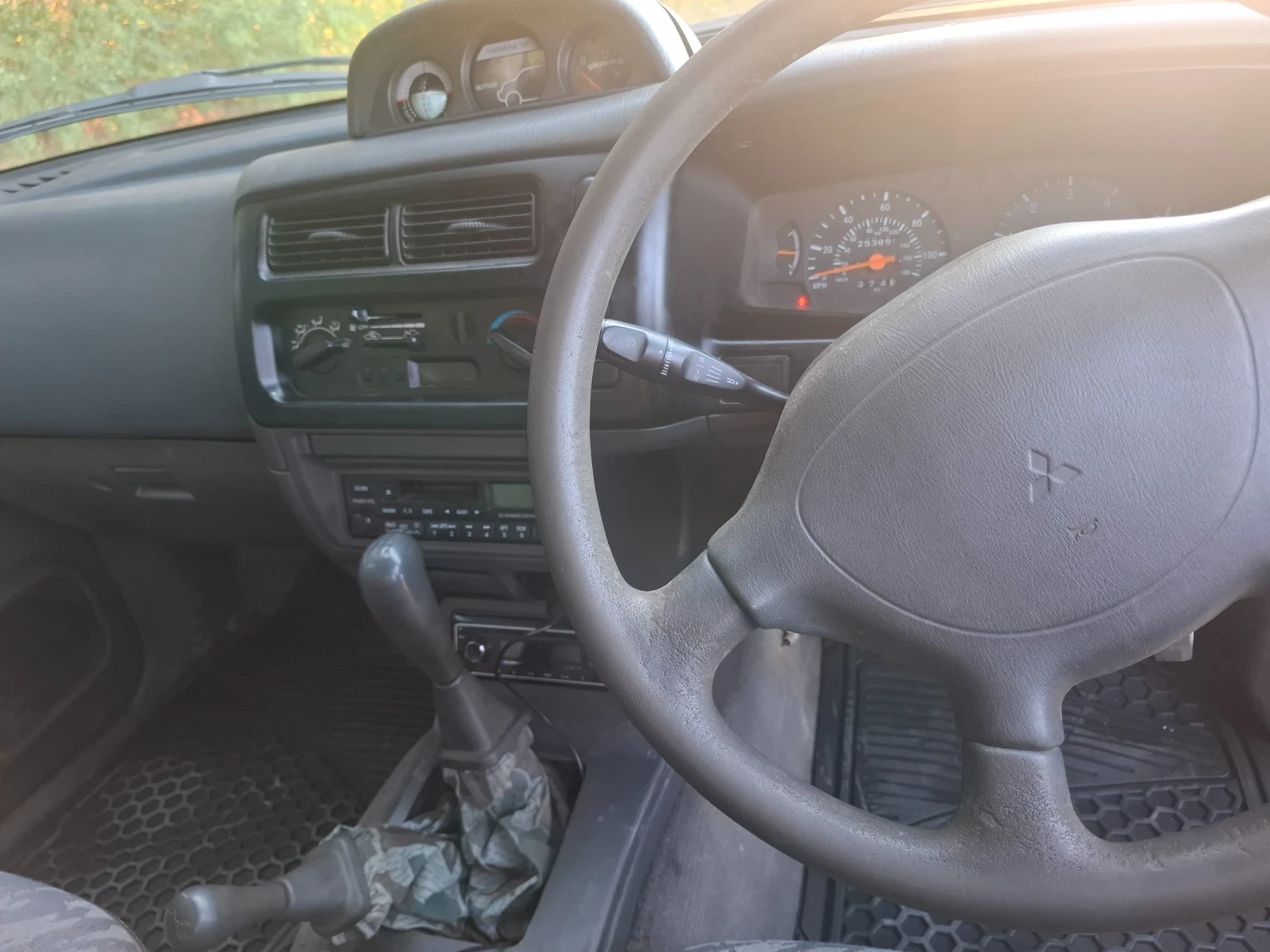 Mitsubishi L200, снимка 10 - Автомобили и джипове - 56215586