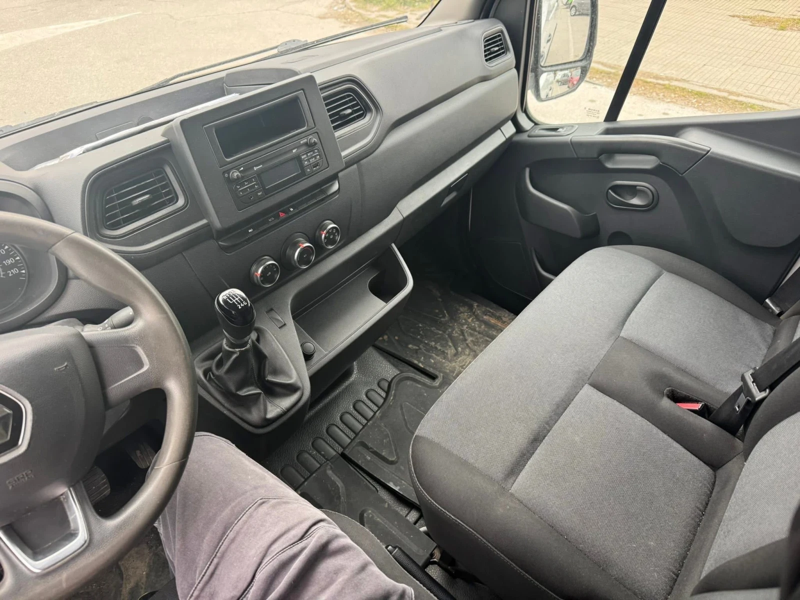 Renault Master 1 ви собственик Уникален, снимка 16 - Бусове и автобуси - 55112476