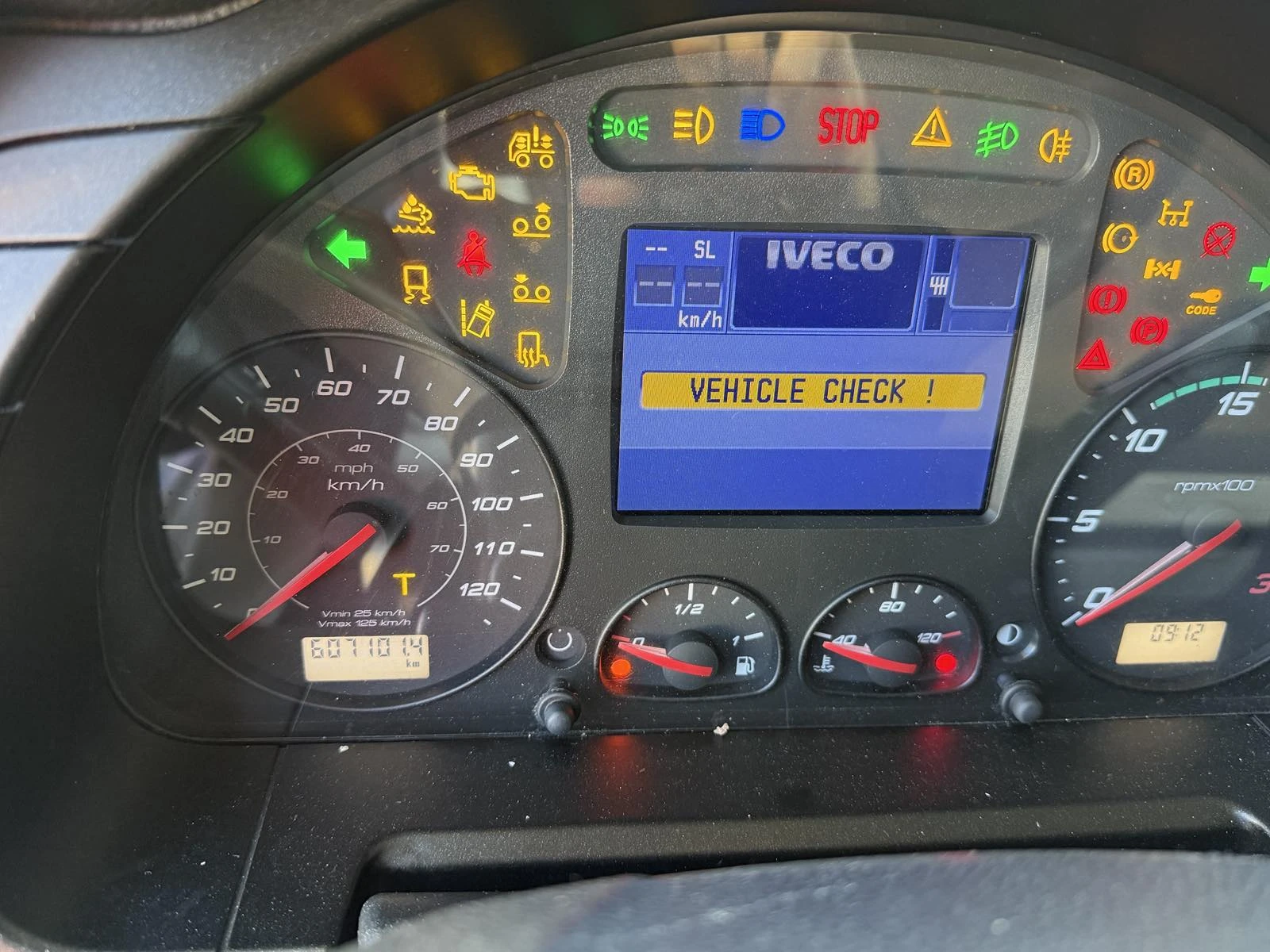 Iveco Stralis 400 МЕТАН - изображение 8