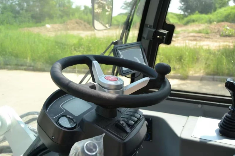 Телескопични товарачи Друга VSN  TH-15  1500кг., снимка 5 - Индустриална техника - 52679051