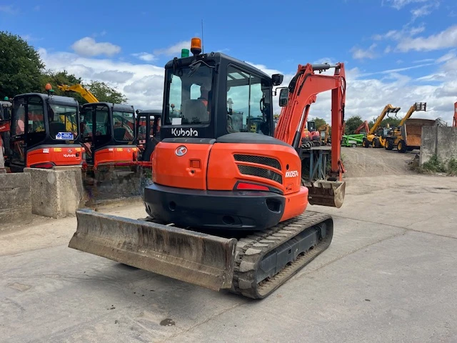 Багер Kubota KX057-4 - изображение 3
