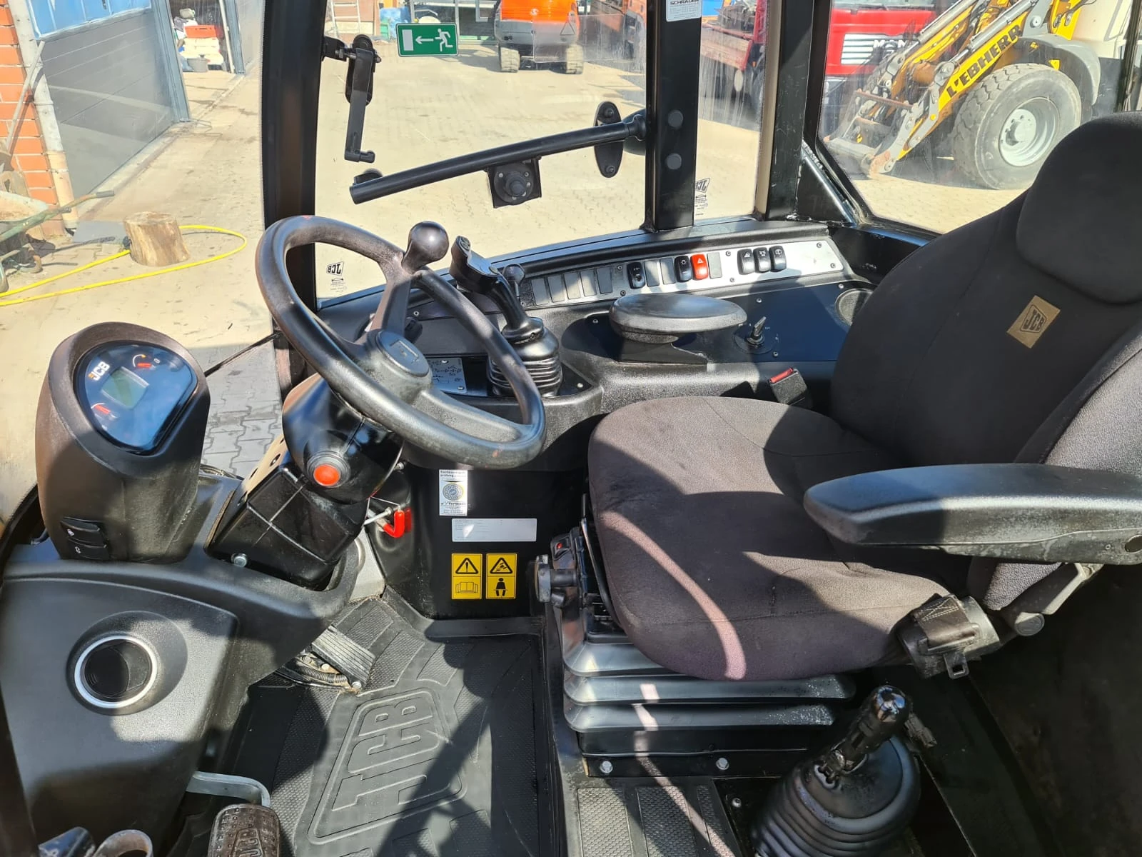Челен товарач JCB 407 Bj - изображение 6
