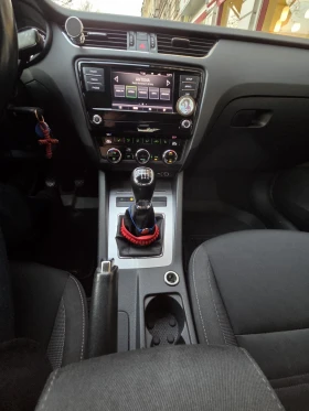 Skoda Octavia Купена е от Шкода Еуратек с пълна сервизна история, снимка 11 — Bazar.bg Skoda Octavia Купена е от Шкода Еуратек с пълна сервизна история, снимка 11