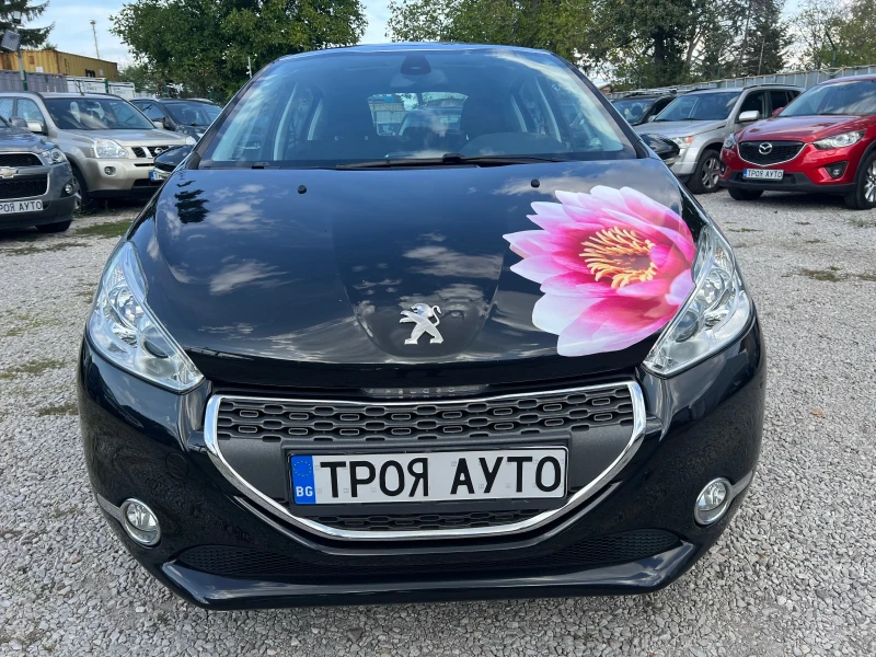 Peugeot 208 1.6i* ШВЕЙЦАРИЯ* НАВИГАЦИЯ* , снимка 2 - Автомобили и джипове - 47356741