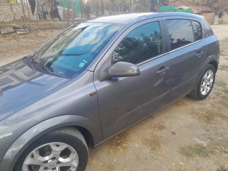 Opel Astra, снимка 2 - Автомобили и джипове - 48028547