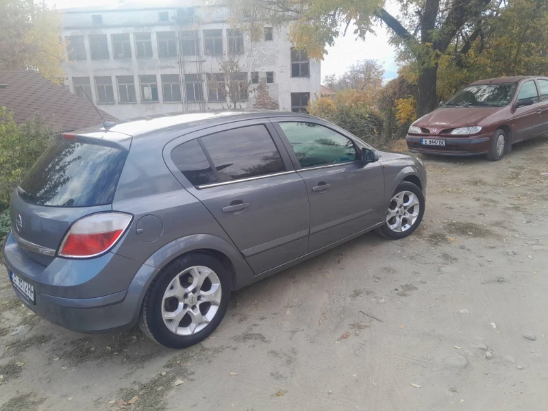 Opel Astra, снимка 4 - Автомобили и джипове - 48028547