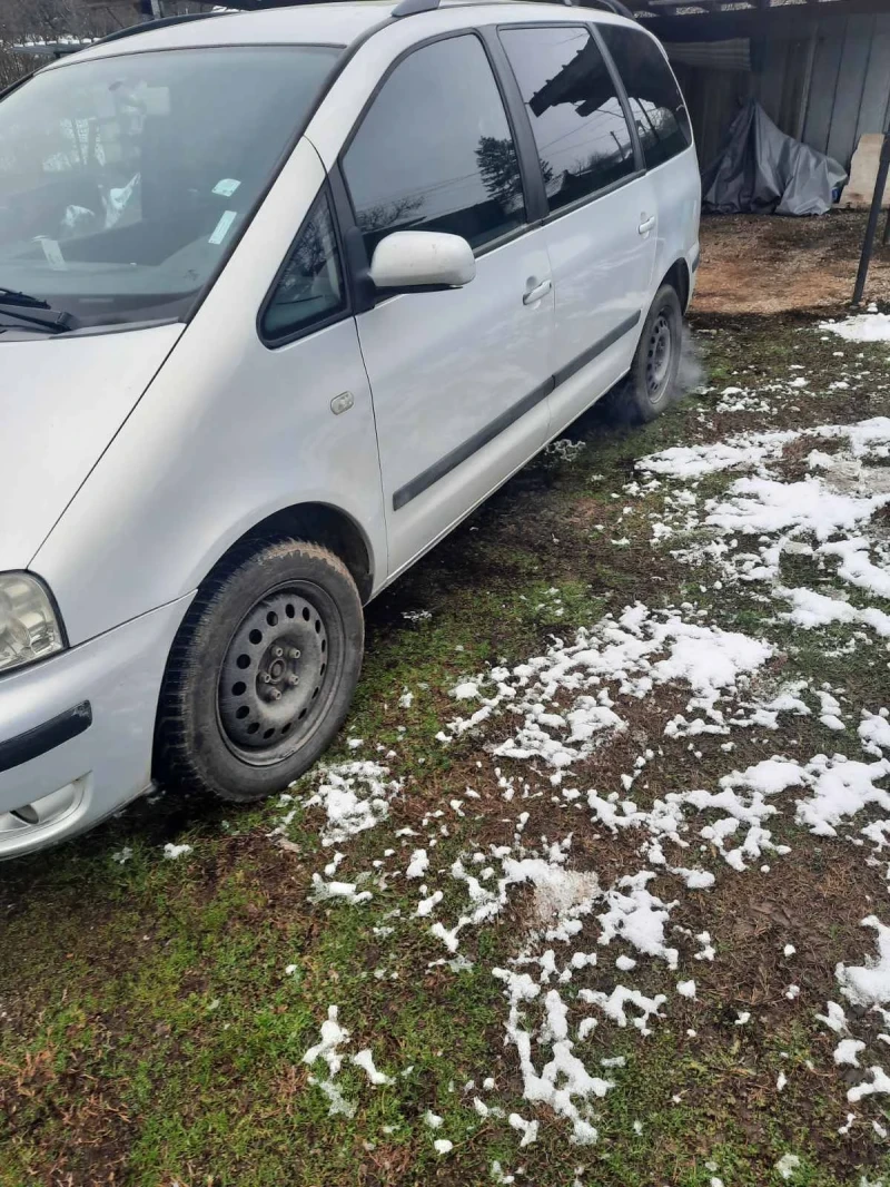 VW Sharan 1.9 tdi, снимка 3 - Автомобили и джипове - 48718492