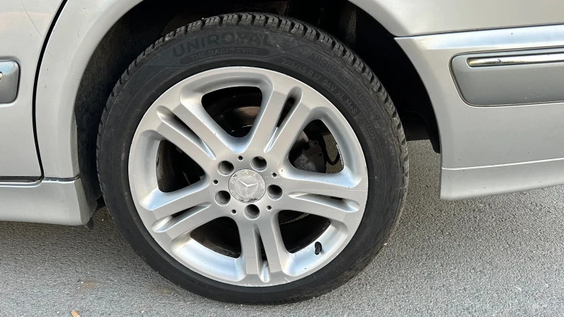Mercedes-Benz E 220 Facelift 150 Коня 6 Степена Клима, снимка 11 - Автомобили и джипове - 50889801