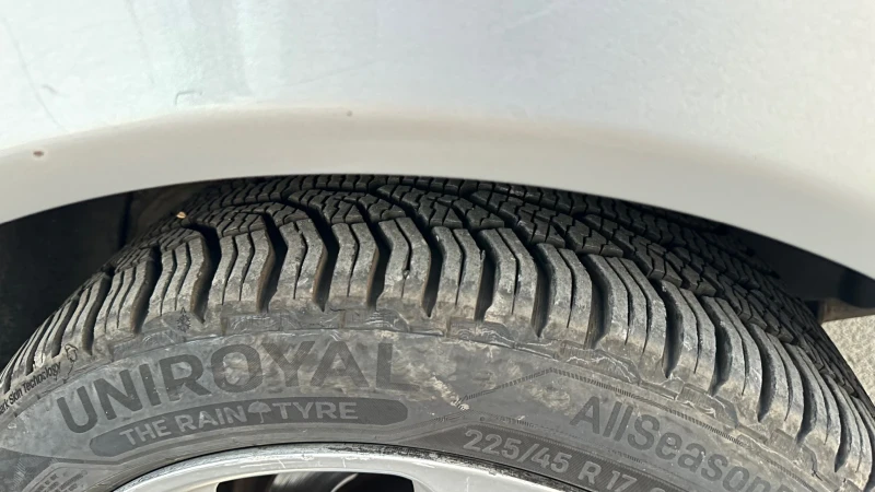 Mercedes-Benz E 220 Facelift 150 Коня 6 Степена Клима, снимка 12 - Автомобили и джипове - 50889801