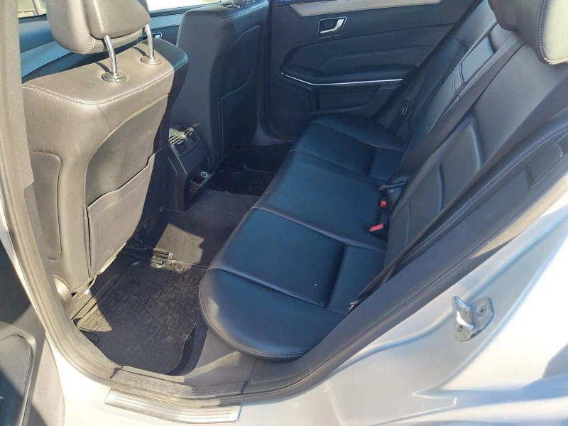 Mercedes-Benz E 200, снимка 5 - Автомобили и джипове - 51775444