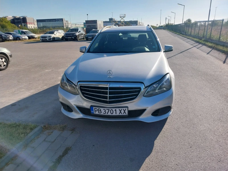 Mercedes-Benz E 200, снимка 2 - Автомобили и джипове - 51775444