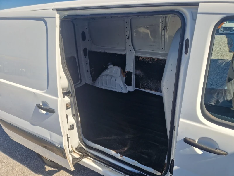 Peugeot Expert 1.6HDi обслужен, снимка 12 - Автомобили и джипове - 51816593