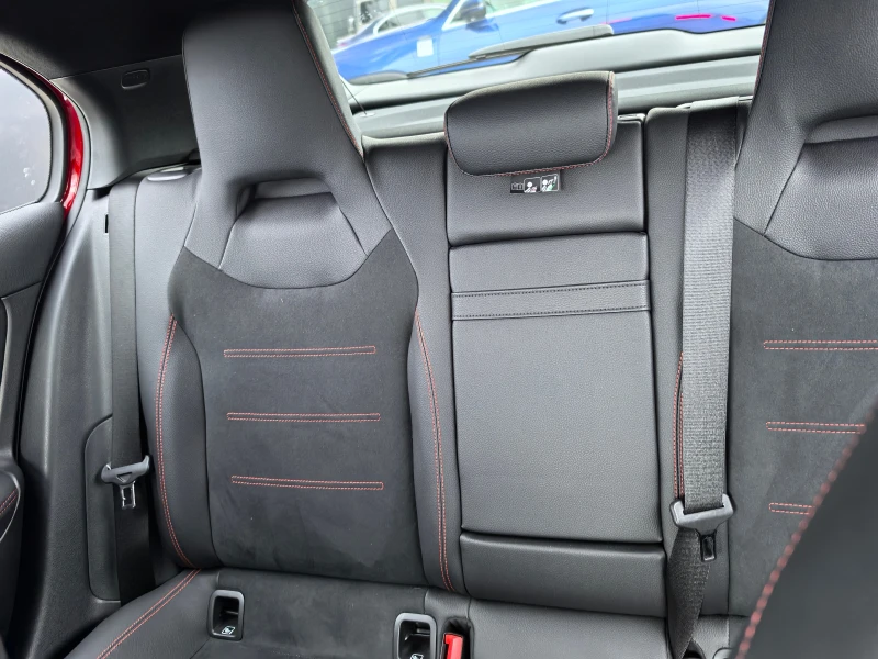 Mercedes-Benz A 180 d Compact AMG пакет, снимка 12 - Автомобили и джипове - 52516164