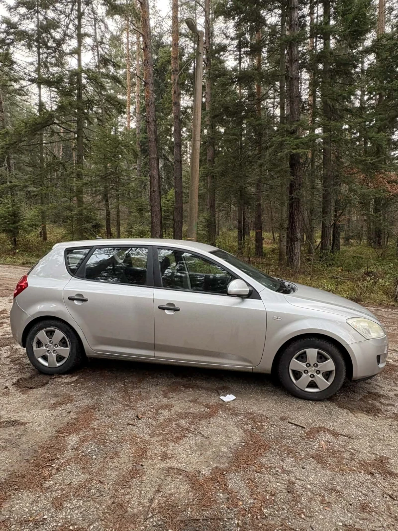 Kia Ceed, снимка 7 - Автомобили и джипове - 52629606