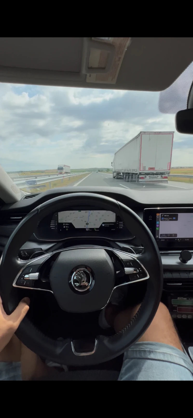 Skoda Octavia 1.5 g-tec, снимка 8 - Автомобили и джипове - 53028094