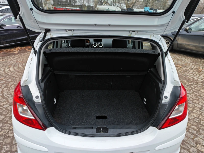 Opel Corsa 1.2i-АВТОМАТИК, снимка 14 - Автомобили и джипове - 53056587