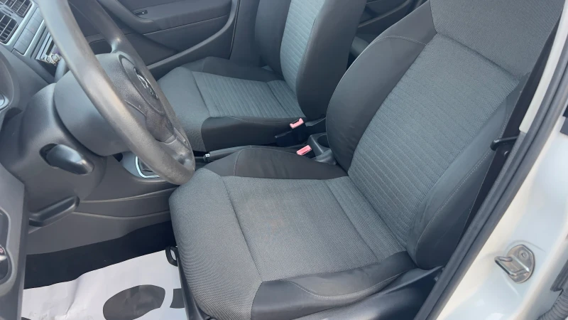 VW Polo 1.4i GAZ , снимка 8 - Автомобили и джипове - 53255174