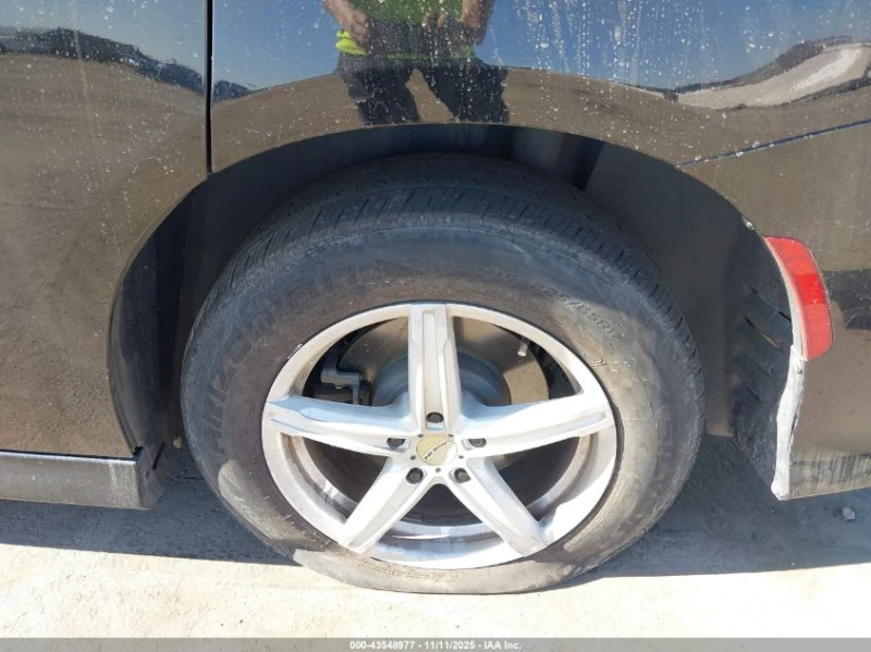 Dodge Charger 5.7L V-8 370HP Rear Wheel Drive, снимка 11 - Автомобили и джипове - 53443290