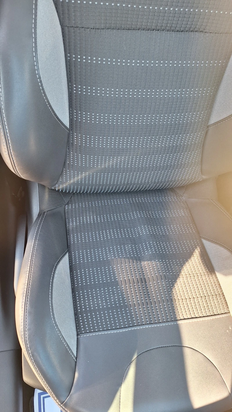 Peugeot 2008 1.2Pure Tech 48000км, снимка 9 - Автомобили и джипове - 53535201