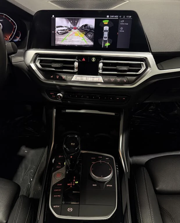 BMW 330  xDrive - изображение 8