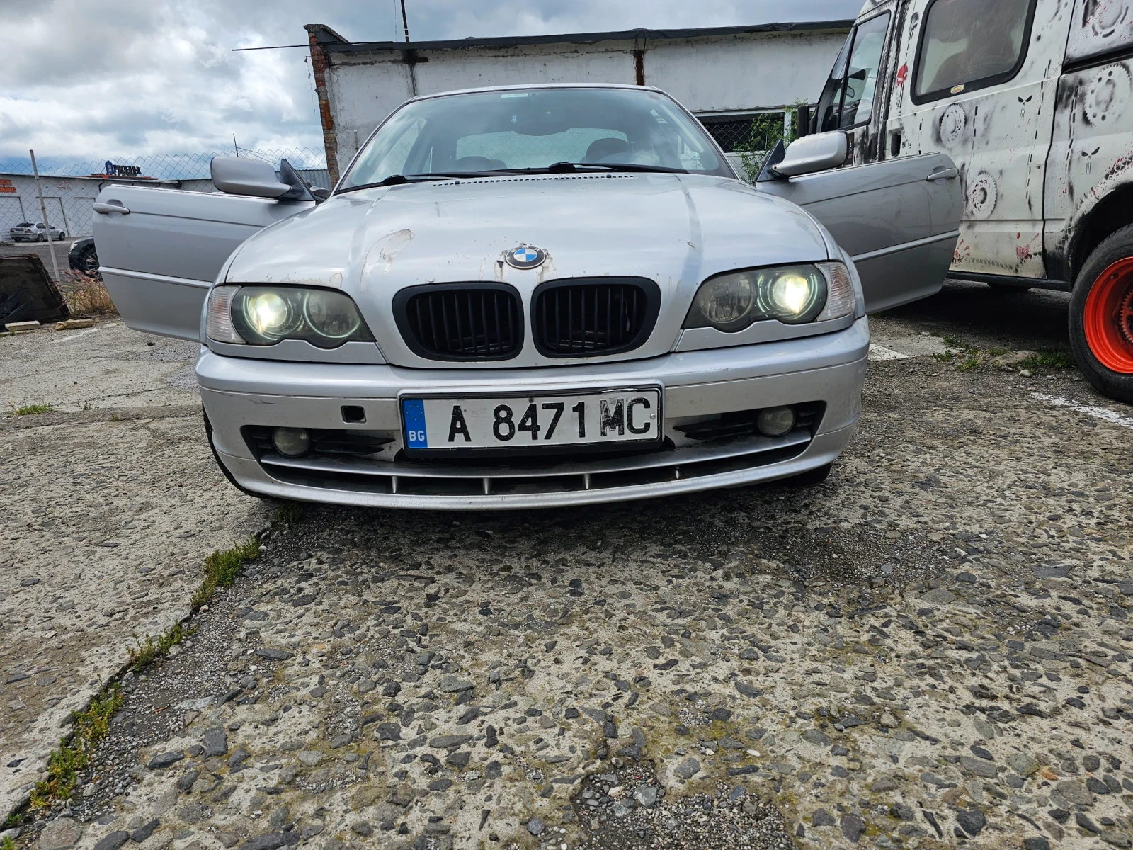 BMW 320 Купе - изображение 9