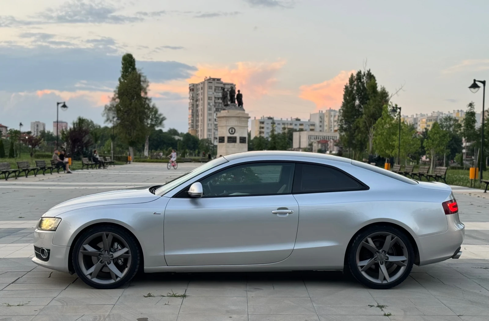 Audi A5 2.7* Sline* Обслужен - изображение 3