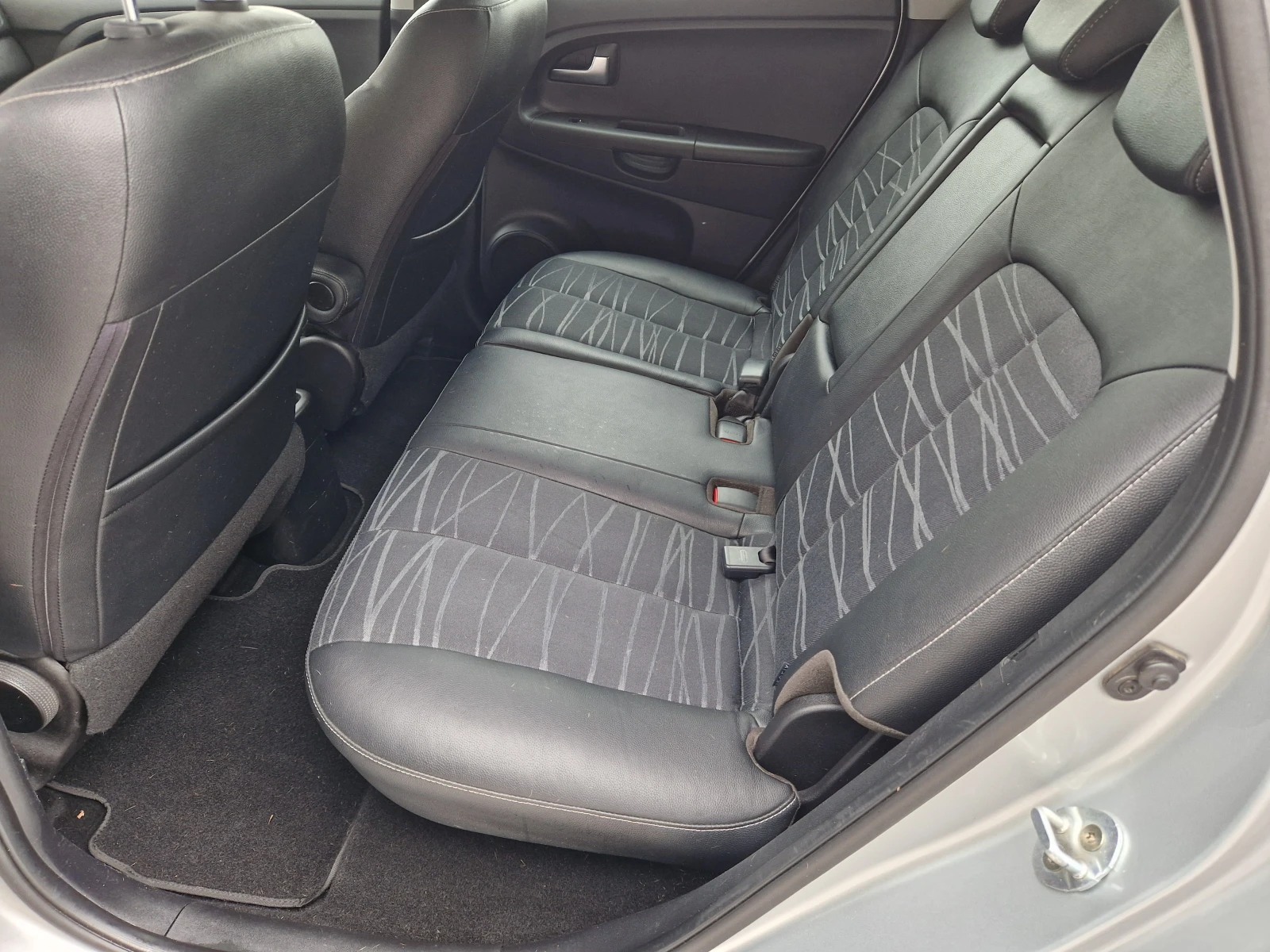 Kia Venga 1.4   | Mobile.bg   13