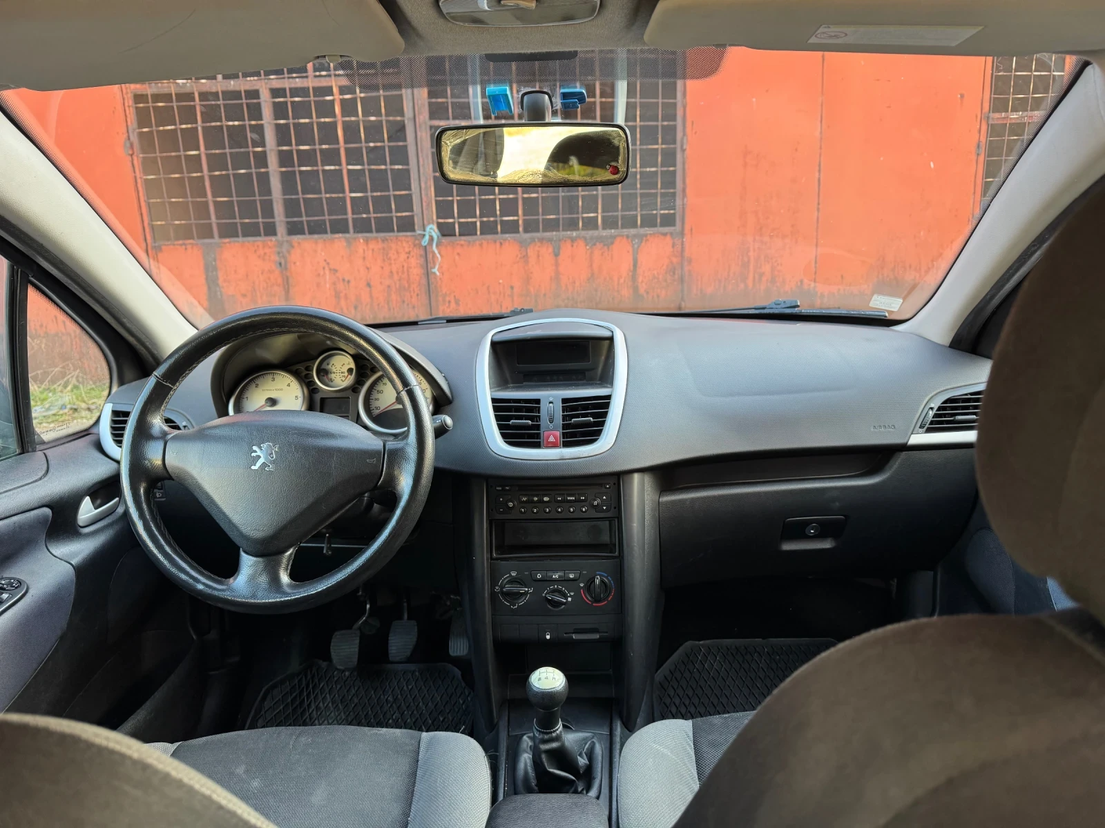 Peugeot 207 1.4 HDi - изображение 7