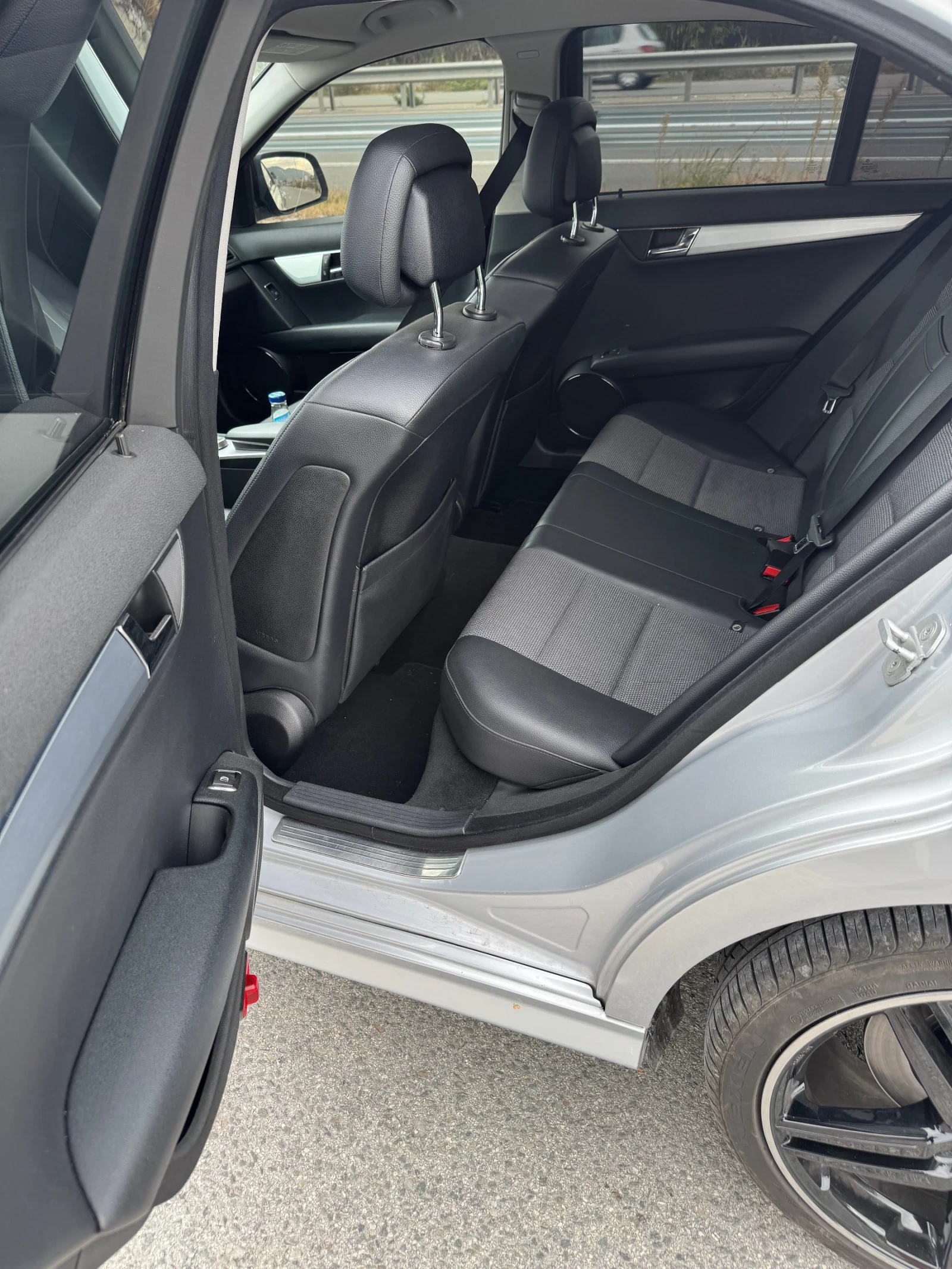 Mercedes-Benz C 200 AMG пакет - изображение 9