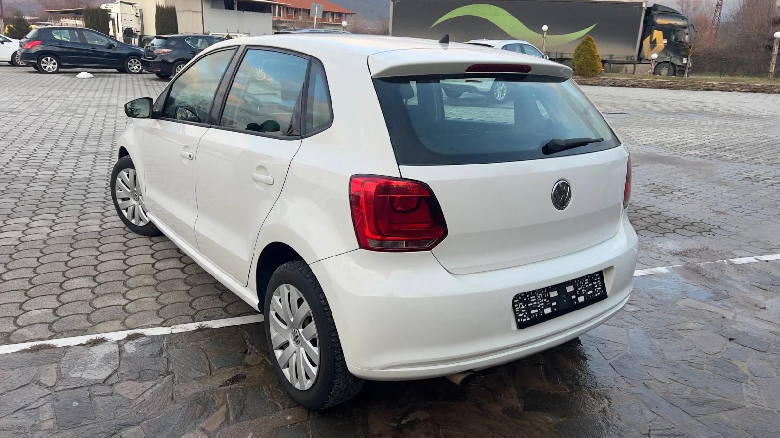 VW Polo 1.4i GAZ  - изображение 5