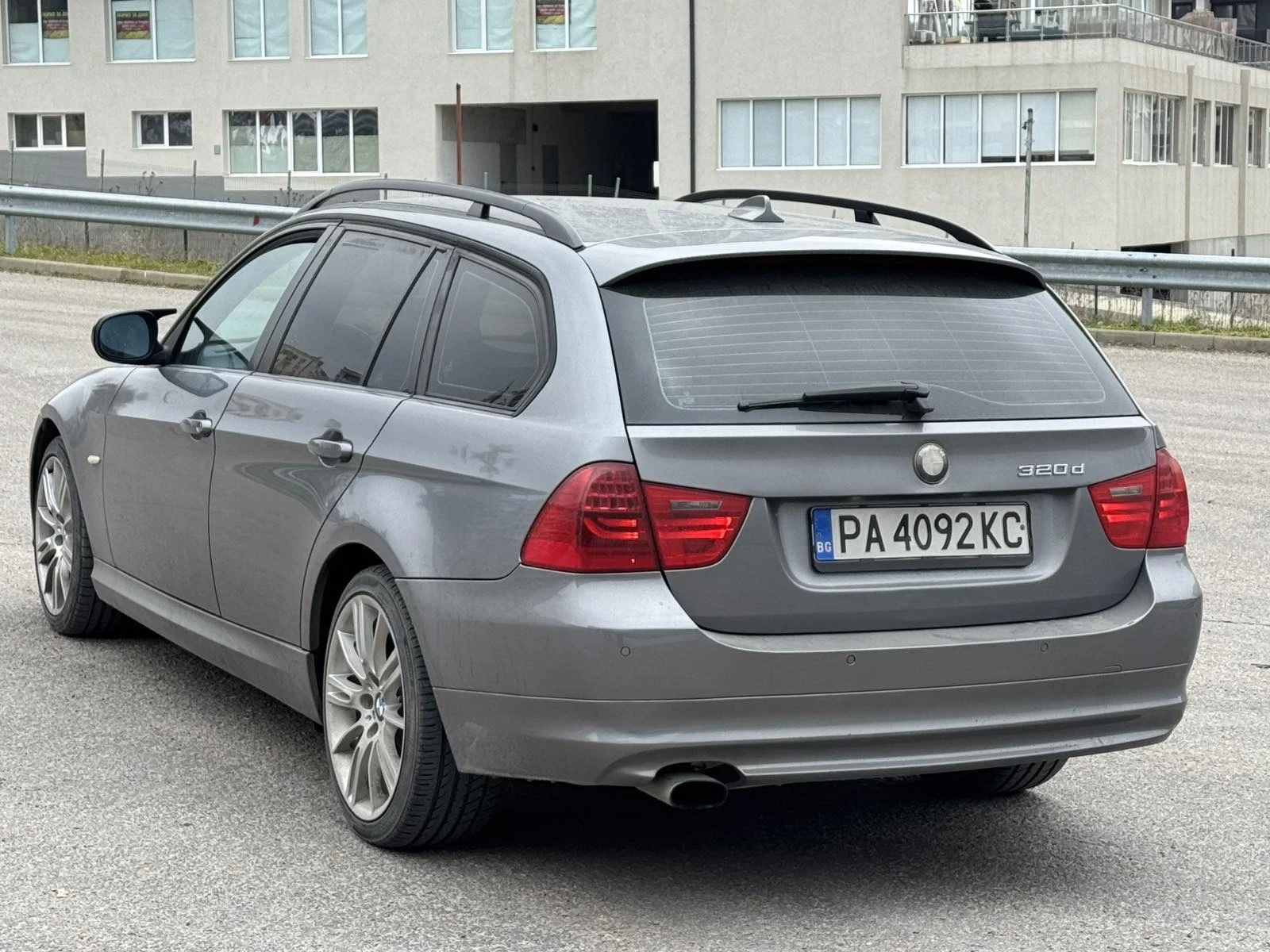 BMW 320 BMW E91 Facelift , снимка 6 - Автомобили и джипове - 53935451