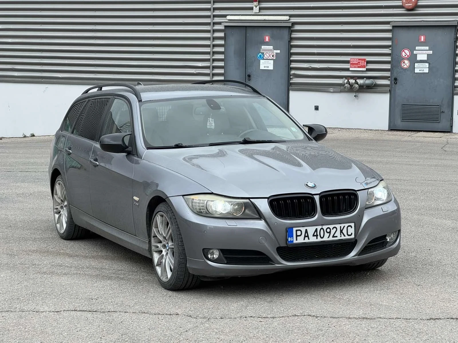 BMW 320 BMW E91 Facelift , снимка 3 - Автомобили и джипове - 53935451