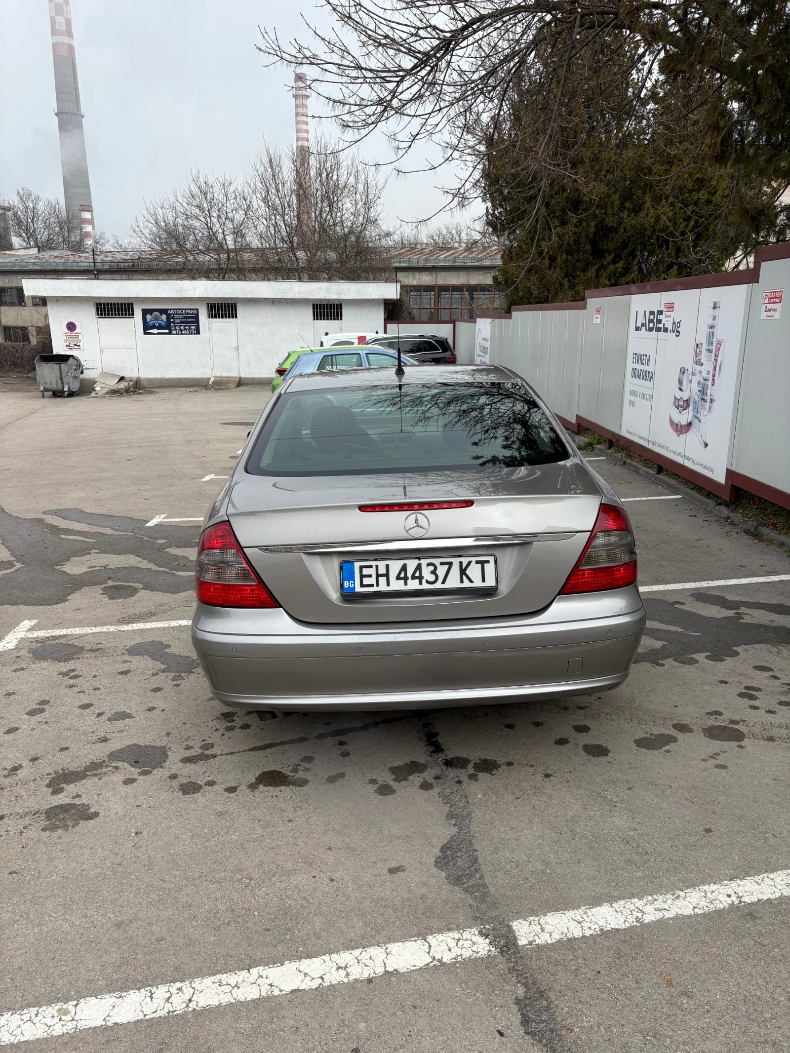 Mercedes-Benz E 200, снимка 3 - Автомобили и джипове - 54080124