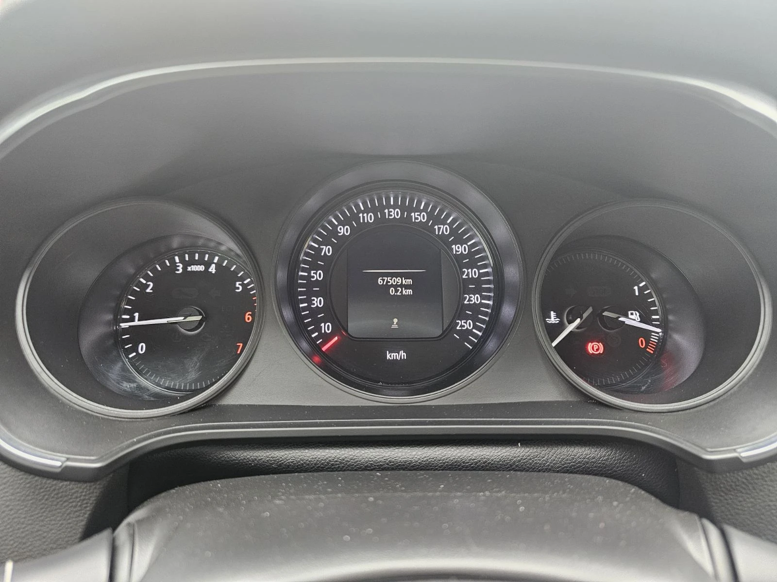 Renault Megane 1.3 TCe 140, снимка 8 - Автомобили и джипове - 54228444